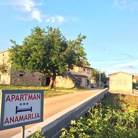 Apartment Anamarija Poreč Kültér fotó